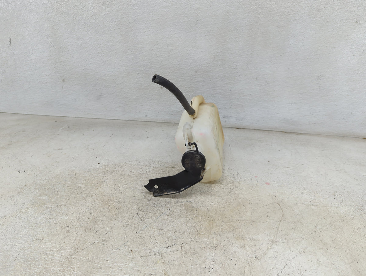 2001-2007 Toyota Sequoia Radiator Coolant Overflow Expansion Tank Bottle - Oemusedautoparts1.com