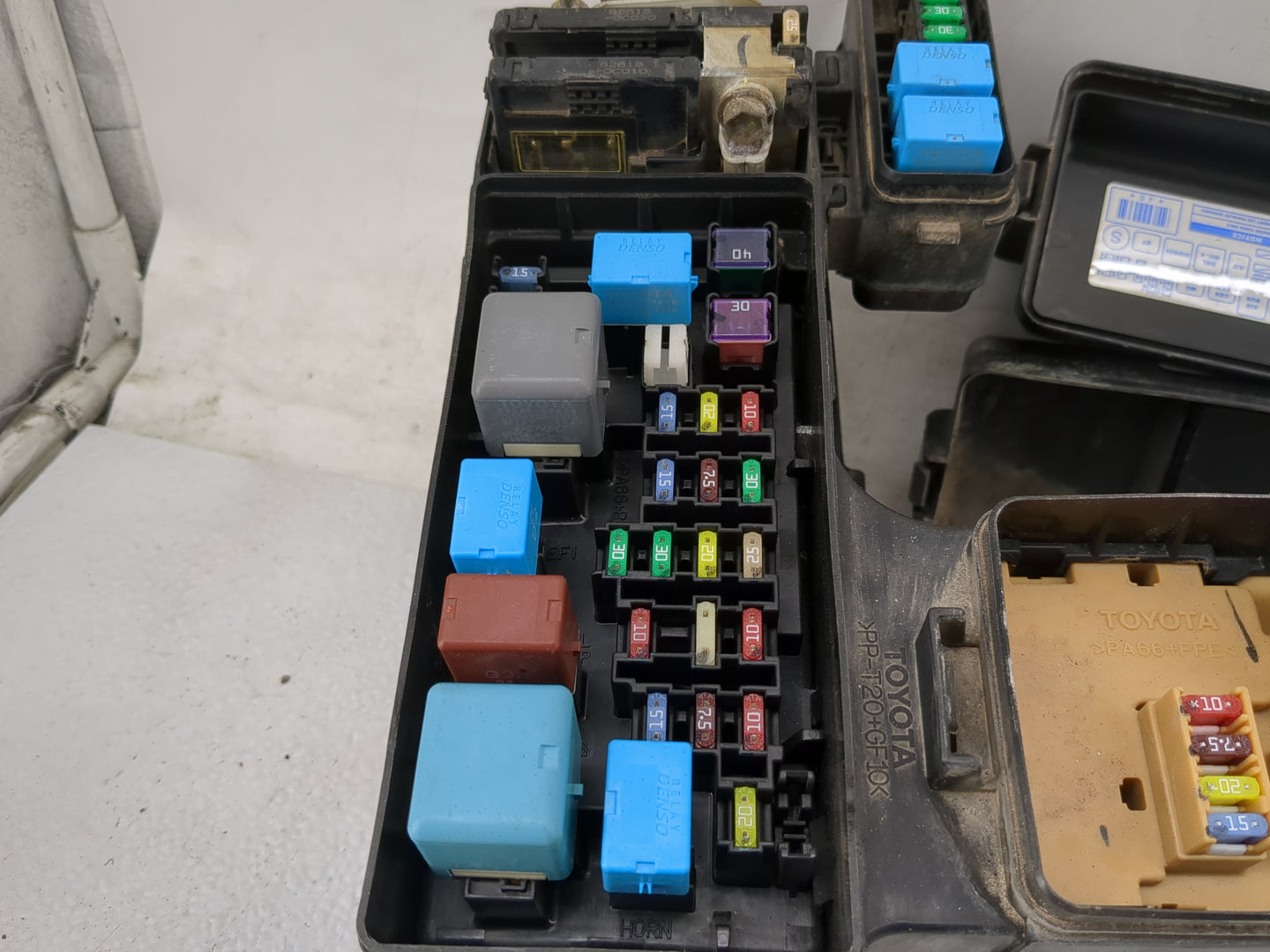 2005-2007 Toyota Sequoia Fusebox Fuse Box Panel Relay Module Fits Fits 2005 2006 2007 OEM Used Auto Parts - Oemusedautoparts