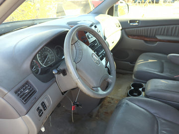 2004-2010 Toyota Sienna Air Bag Driver Left Steering Wheel Mounted - Oemusedautoparts1.com