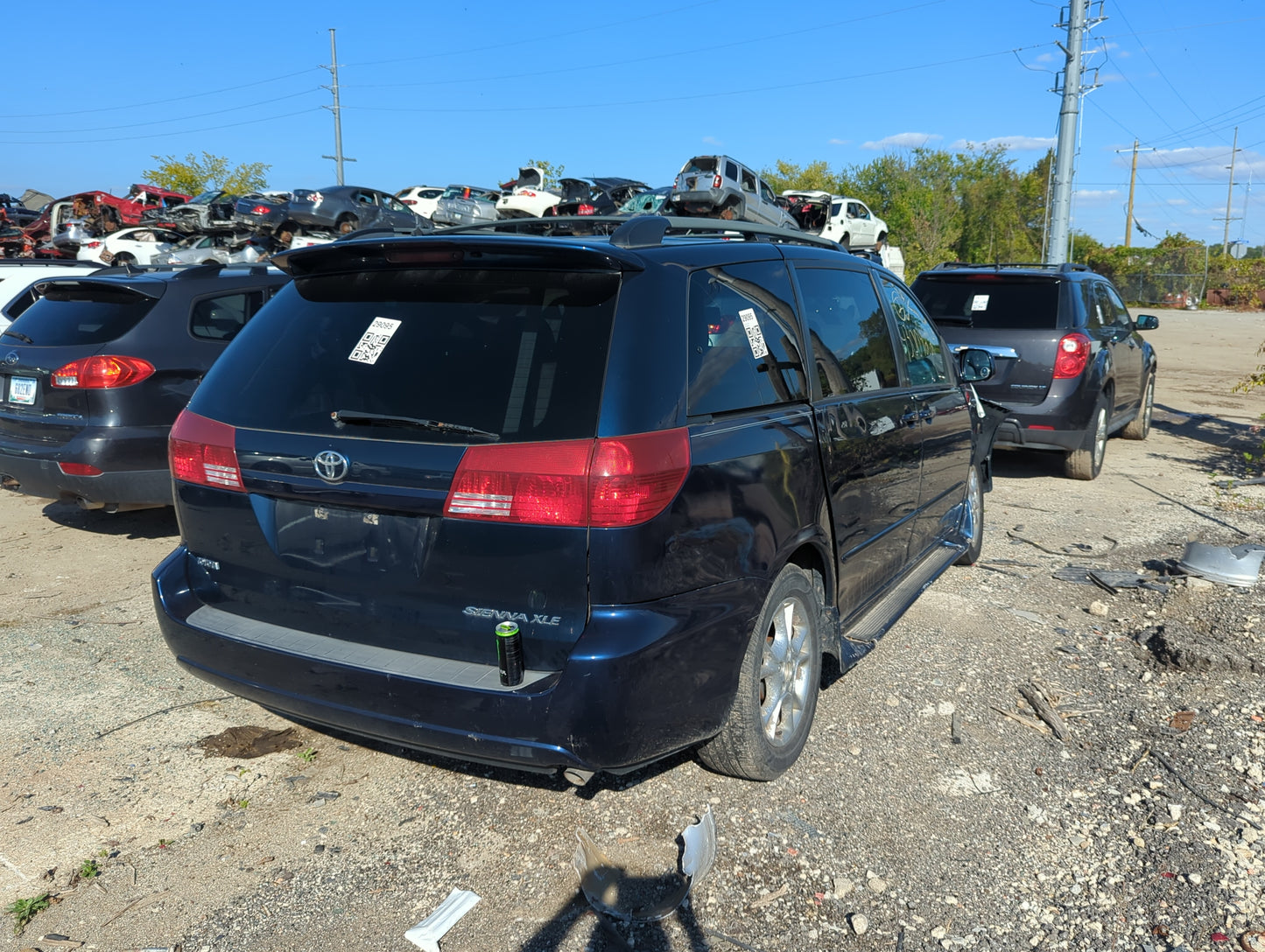 2005 Toyota Sienna Front Left Driver Interior Door Panel Trim 1174652 - Oemusedautoparts1.com