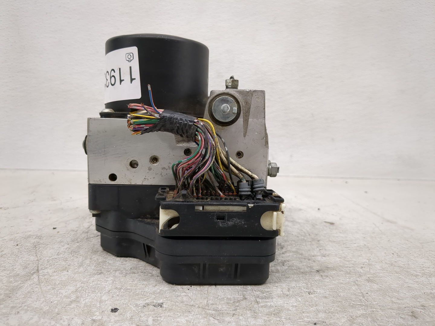 2004-2006 Toyota Sienna ABS Pump Control Module Replacement P/N:89541-08060 44540-08020, 44510-08050 Fits Fits 2004 2005 200