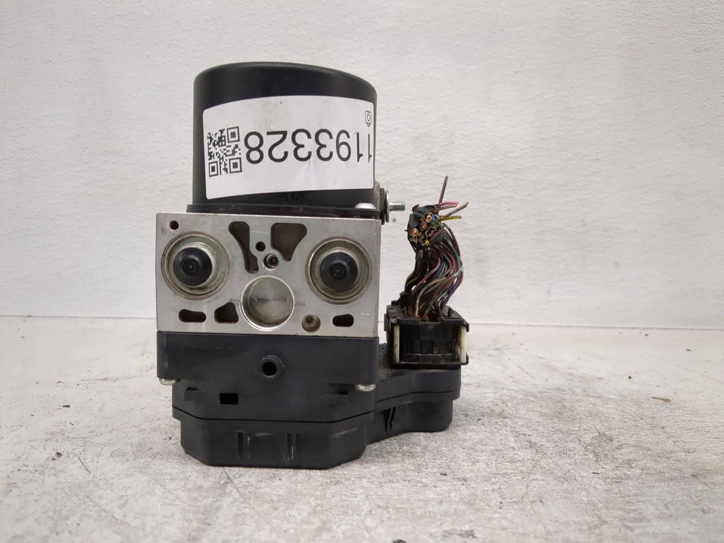 2004-2006 Toyota Sienna ABS Pump Control Module Replacement P/N:89541-08060 44540-08020, 44510-08050 Fits Fits 2004 2005 200