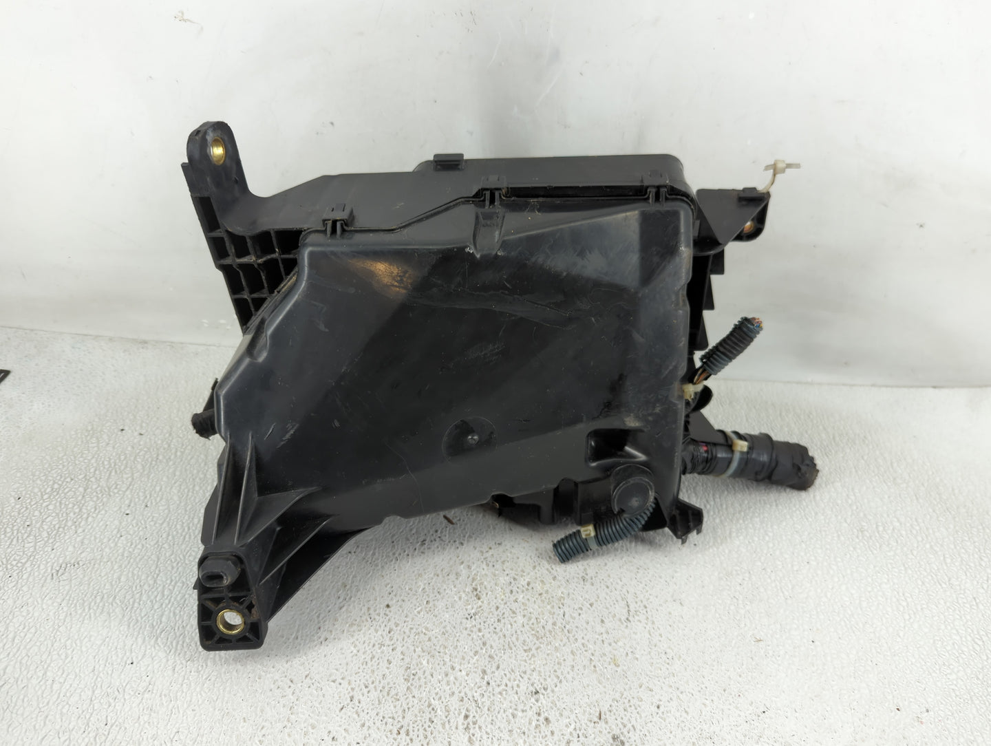 2004-2006 Toyota Sienna Fusebox Fuse Box Panel Relay Module P/N:7154-8434 Fits Fits 2004 2005 2006 OEM Used Auto Parts - Oem