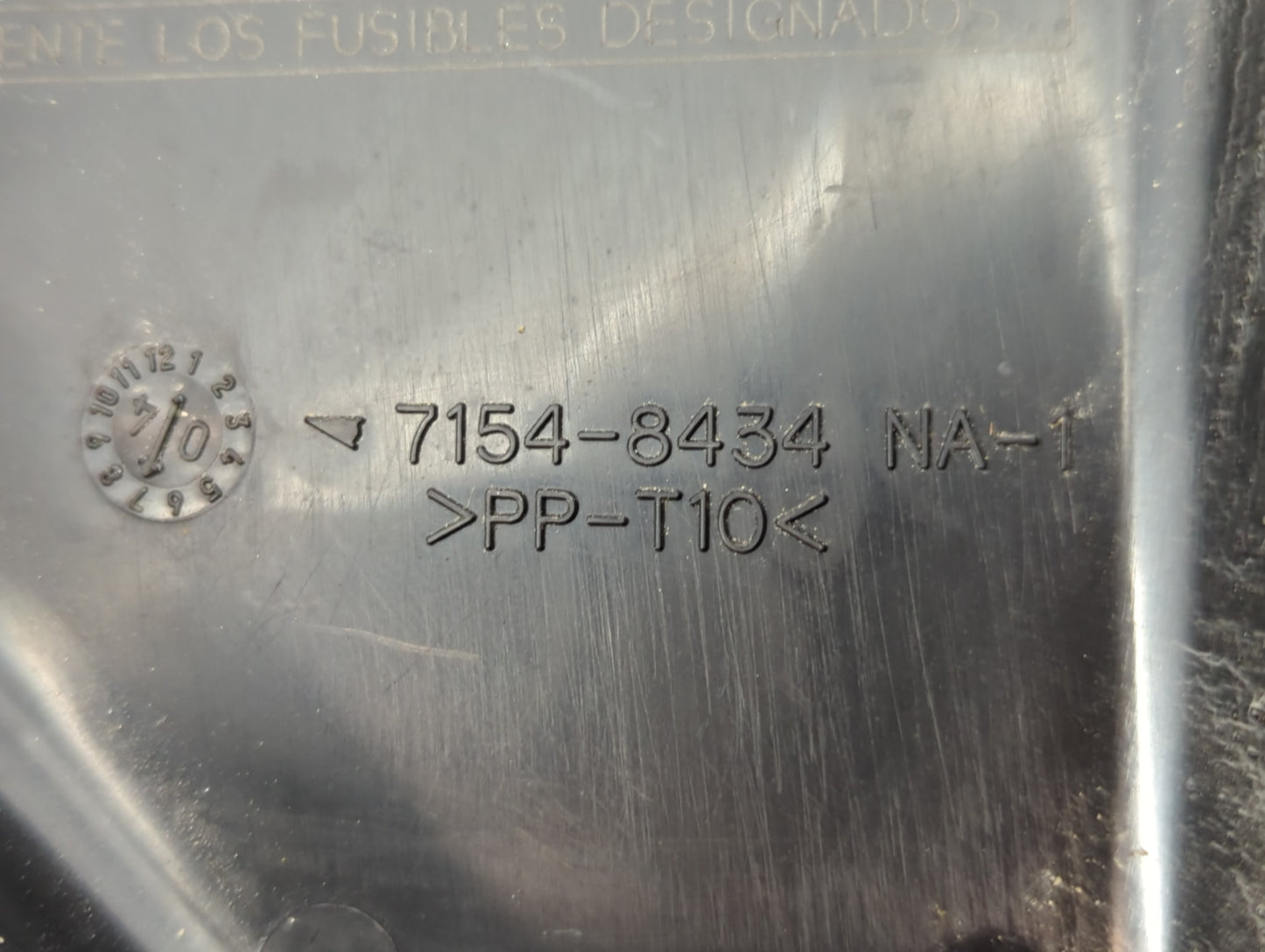 2004-2006 Toyota Sienna Fusebox Fuse Box Panel Relay Module P/N:7154-8434 Fits Fits 2004 2005 2006 OEM Used Auto Parts - Oem