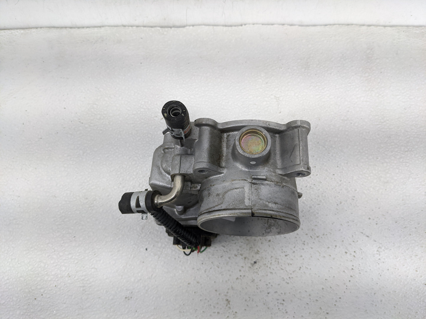 2004-2006 Toyota Sienna Throttle Body Fits Fits 2003 2004 2005 2006 2007 2008 2009 2010 OEM Used Auto Parts - Oemusedautopar