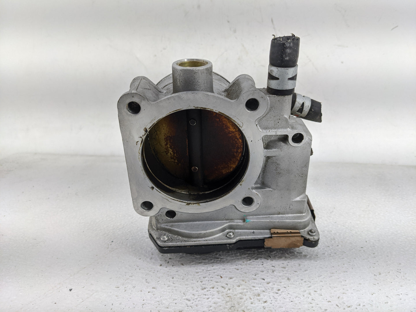 2004-2006 Toyota Sienna Throttle Body Fits Fits 2003 2004 2005 2006 2007 2008 2009 2010 OEM Used Auto Parts - Oemusedautopar