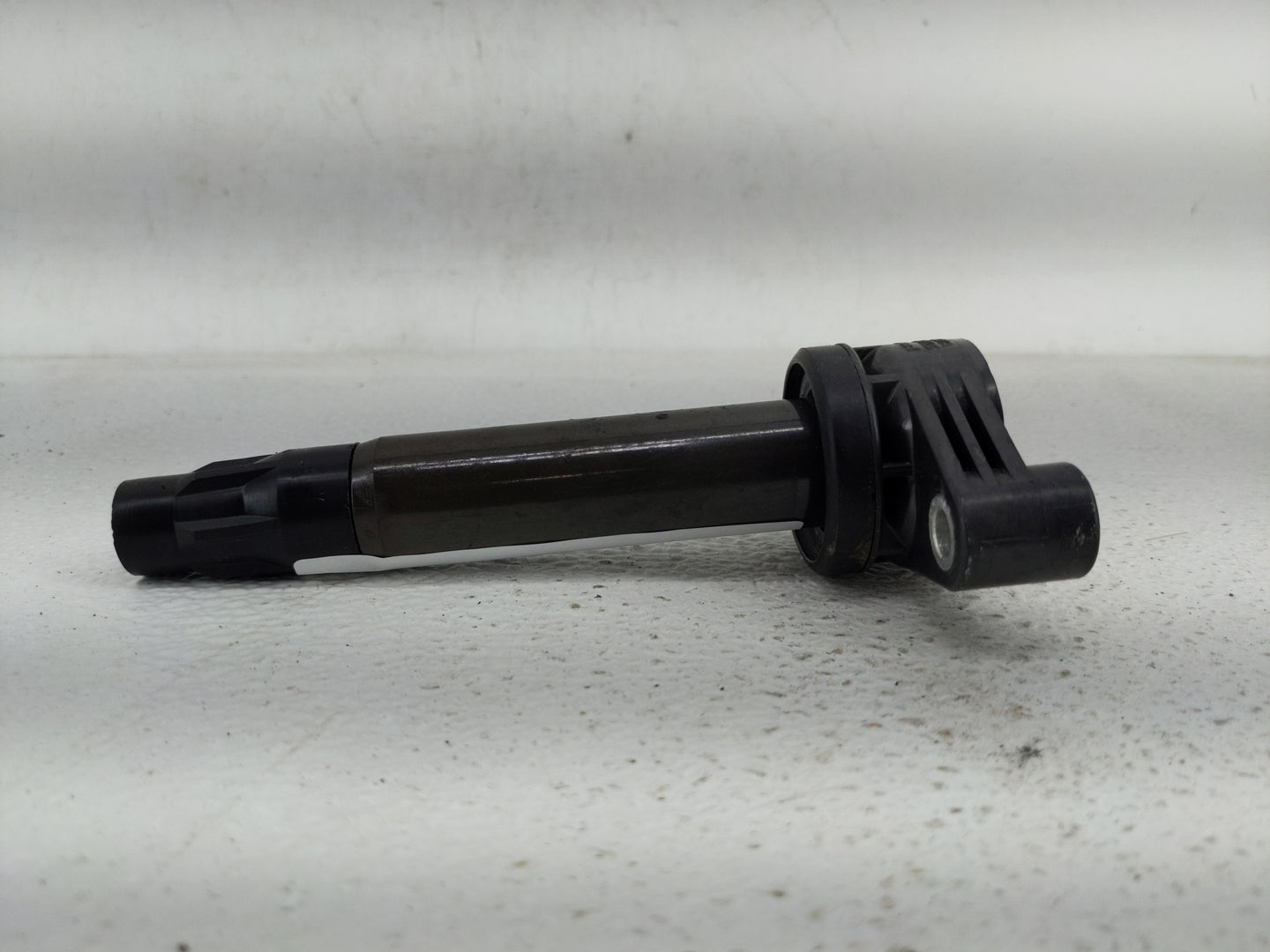 2004-2006 Toyota Sienna Ignition Coil Igniter Pack - Oemusedautoparts1.com
