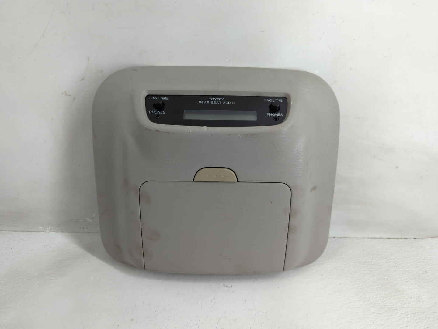 2005 Toyota Sienna Overhead Roof Console - Oemusedautoparts1.com