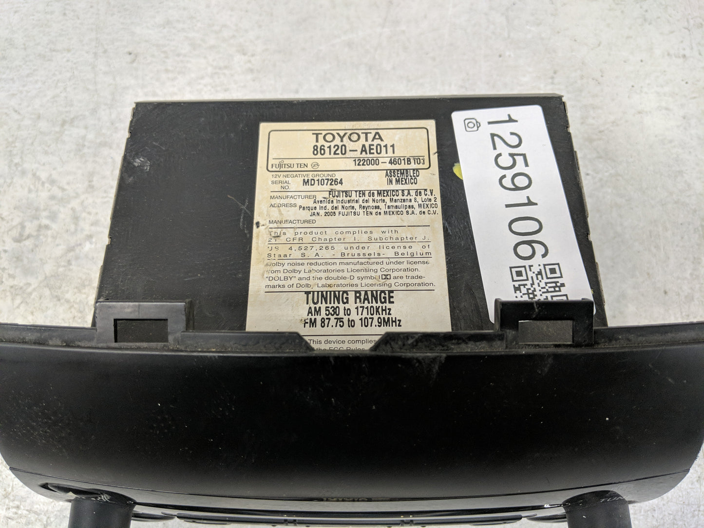 2005 Toyota Sienna Radio AM FM Cd Player Receiver Replacement P/N:86120-AE011 Fits OEM Used Auto Parts - Oemusedautoparts1.c