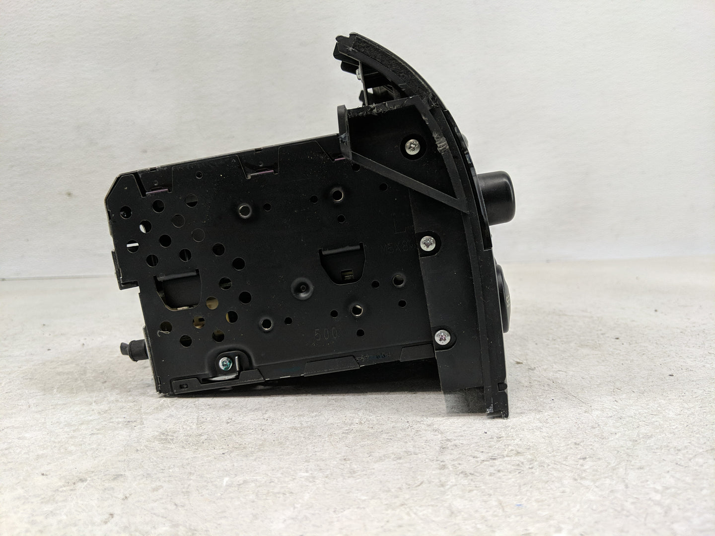 2005 Toyota Sienna Radio AM FM Cd Player Receiver Replacement P/N:86120-AE011 Fits OEM Used Auto Parts - Oemusedautoparts1.c