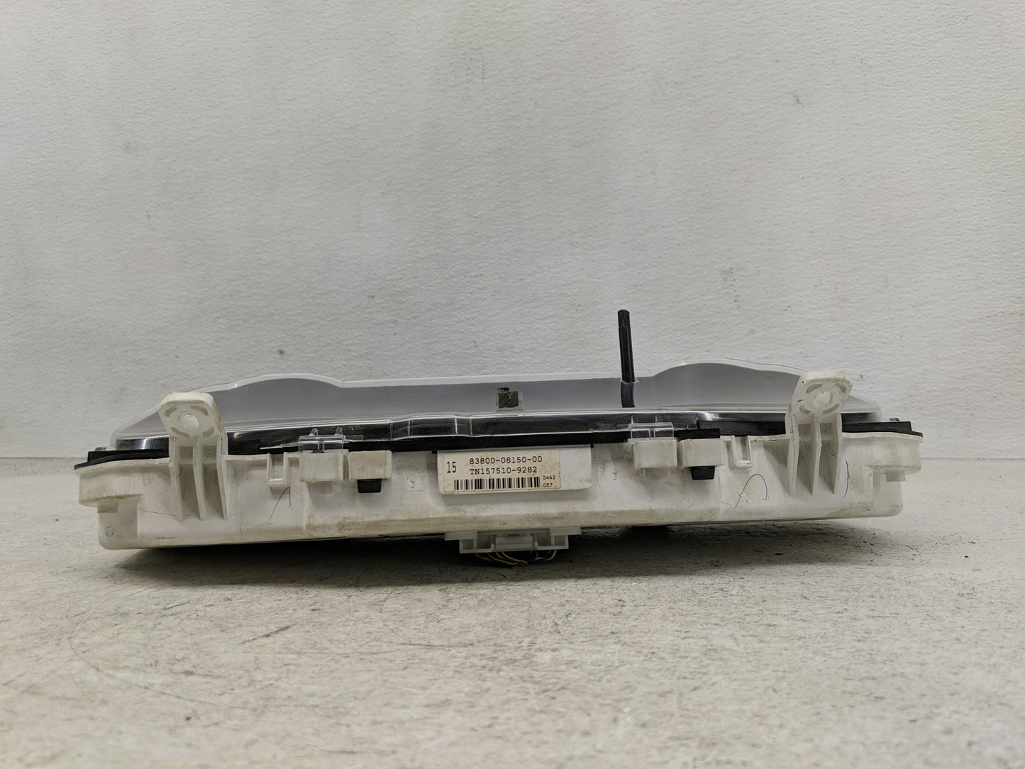 2004-2005 Toyota Sienna Instrument Cluster Speedometer Gauges P/N:83800-08150-00 Fits Fits 2004 2005 OEM Used Auto Parts - O