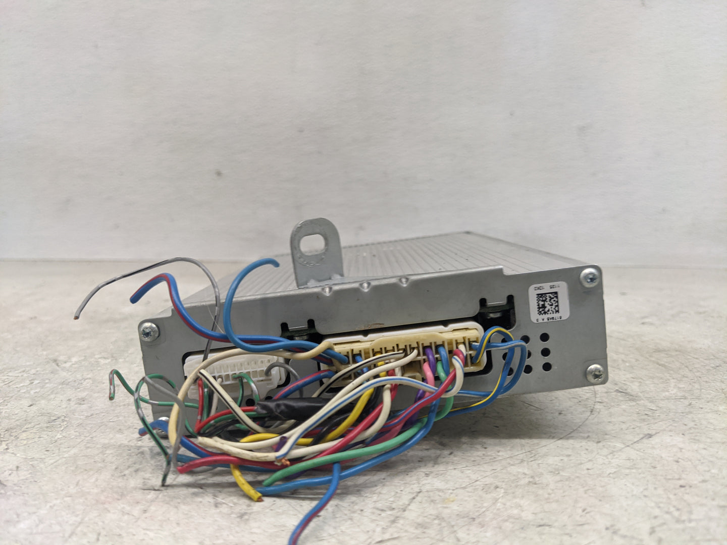 2004-2005 Toyota Sienna Radio AM FM Cd Player Receiver Replacement P/N:86280-AE012 Fits Fits 2004 2005 OEM Used Auto Parts -