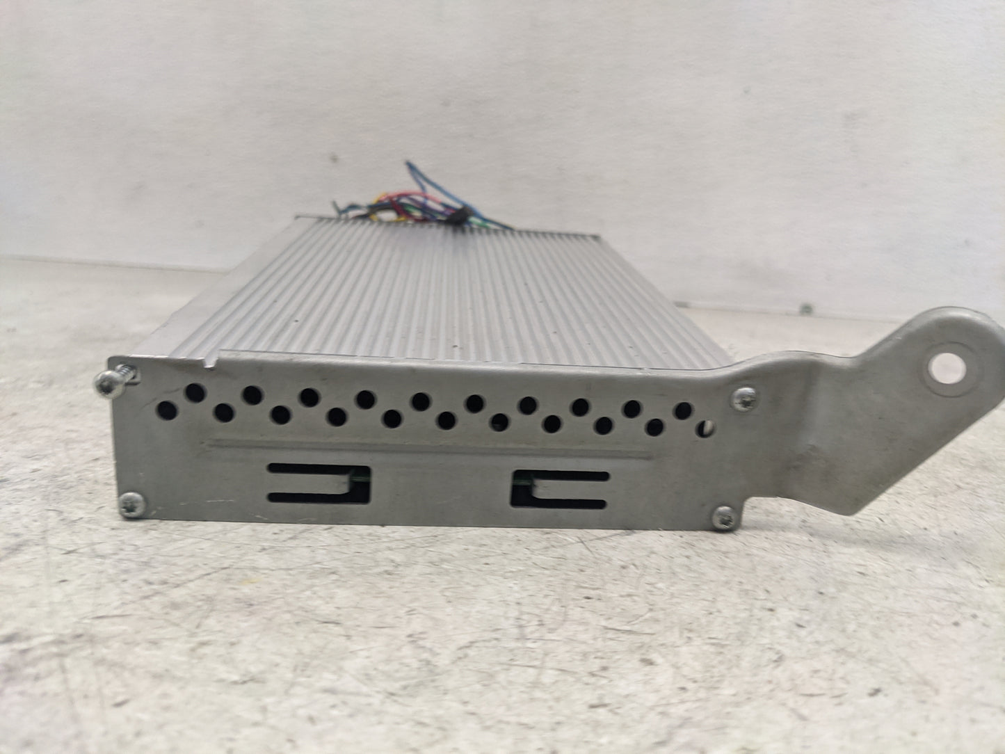 2004-2005 Toyota Sienna Radio AM FM Cd Player Receiver Replacement P/N:86280-AE012 Fits Fits 2004 2005 OEM Used Auto Parts -