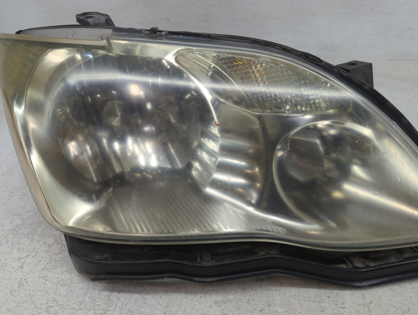 2004-2005 Toyota Sienna Passenger Right Oem Head Light Headlight Lamp - Oemusedautoparts1.com