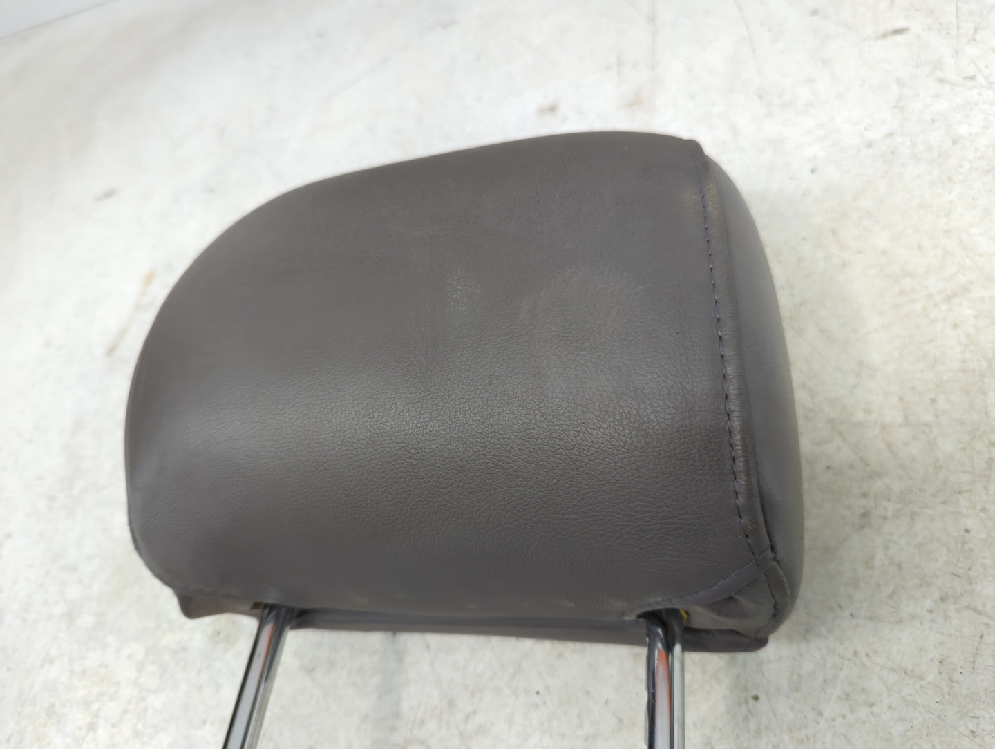 2005 Toyota Sienna Headrest Head Rest Front Driver Passenger Seat Fits OEM Used Auto Parts - Oemusedautoparts1.com