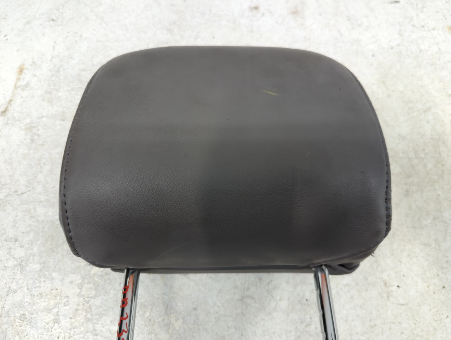 2005 Toyota Sienna Headrest Head Rest Rear Seat Fits OEM Used Auto Parts - Oemusedautoparts1.com