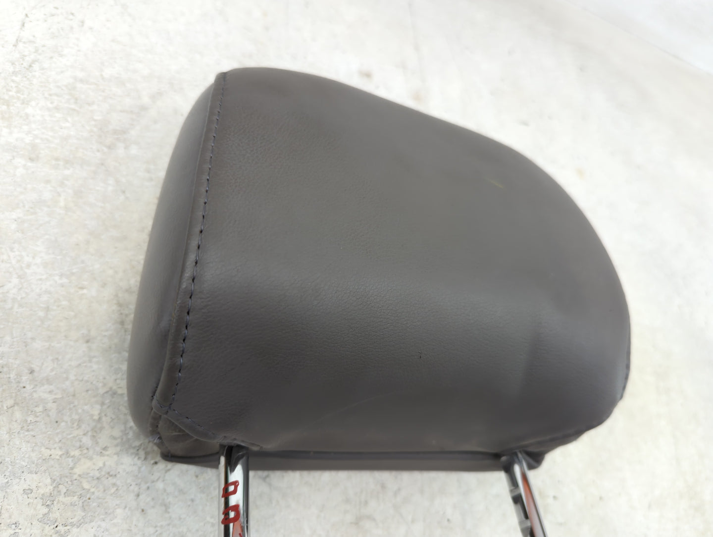 2005 Toyota Sienna Headrest Head Rest Rear Seat Fits OEM Used Auto Parts - Oemusedautoparts1.com