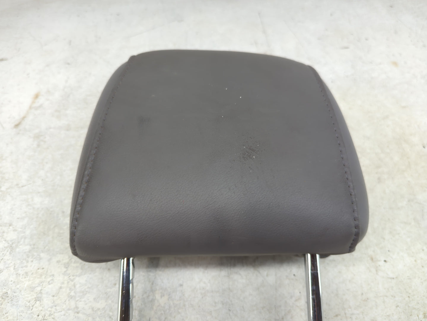 2005 Toyota Sienna Headrest Head Rest Rear Seat Fits OEM Used Auto Parts - Oemusedautoparts1.com