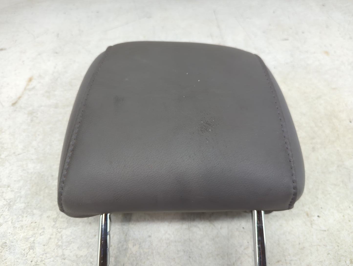 2005 Toyota Sienna Headrest Head Rest Rear Seat Fits OEM Used Auto Parts - Oemusedautoparts1.com