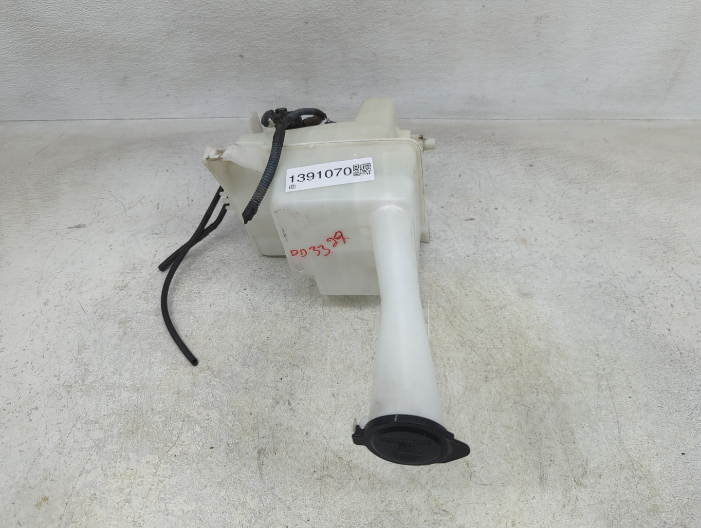 2004-2020 Toyota Sienna Windshield Washer Fluid Reservoir Bottle Oem - Oemusedautoparts1.com