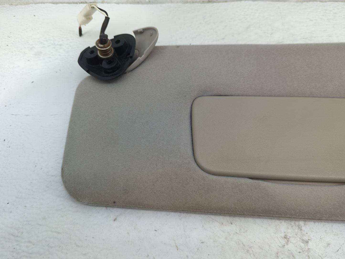 2005-2010 Toyota Sienna Sun Visor Shade Replacement Driver Left Mirror Fits Fits 2005 2006 2007 2008 2009 2010 OEM Used Auto