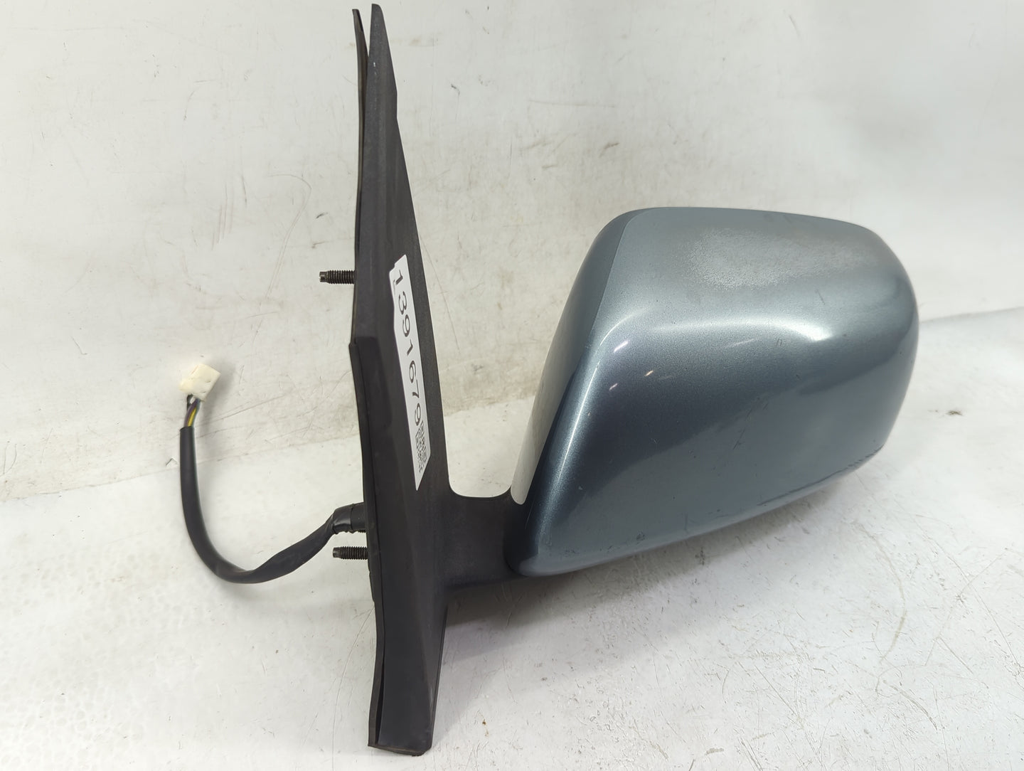 2004-2010 Toyota Sienna Driver Side View Mirror - Left Door Mirror OEM Used - Oemusedautoparts1.com