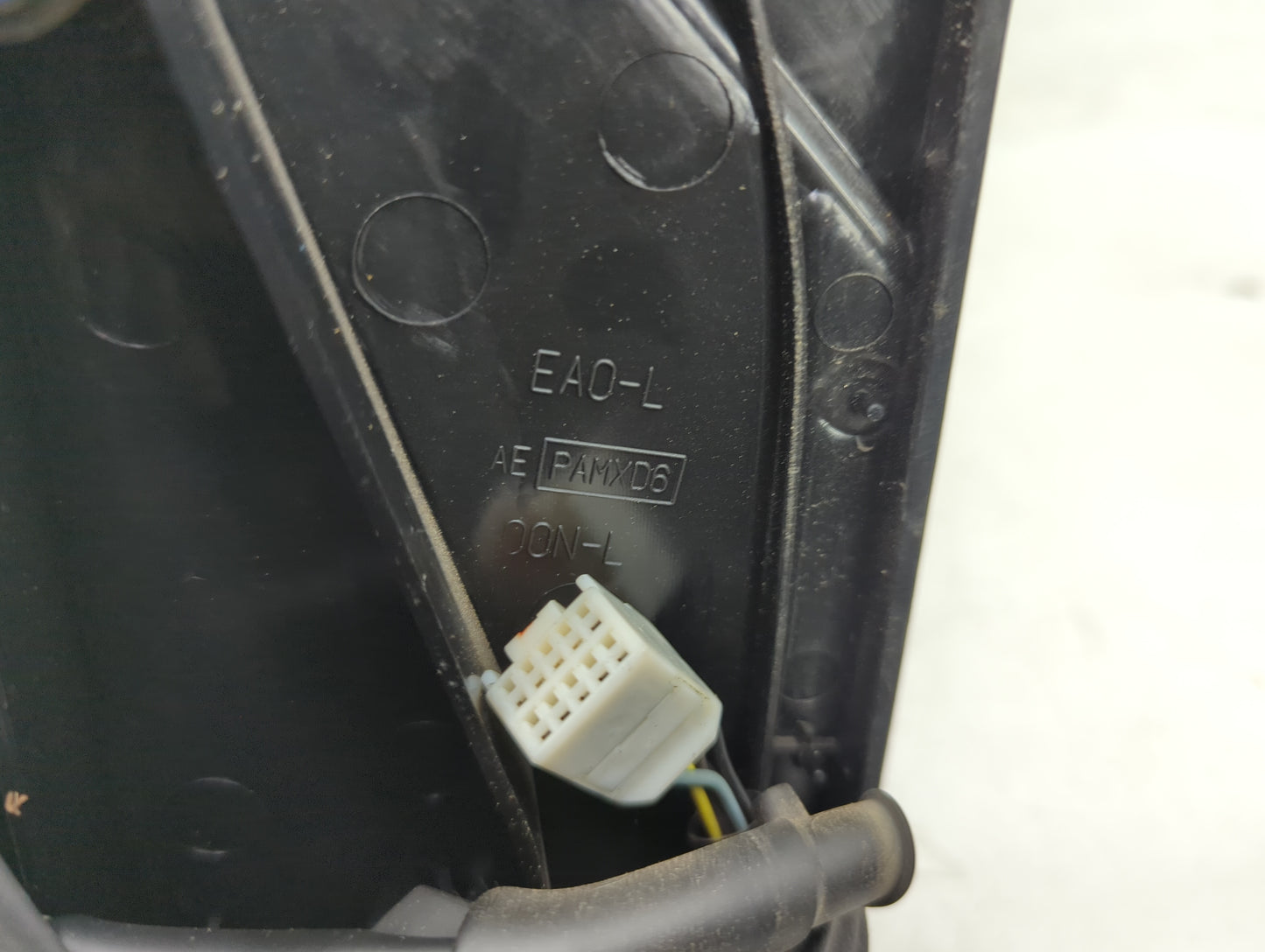 2004-2010 Toyota Sienna Driver Side View Mirror - Left Door Mirror OEM Used - Oemusedautoparts1.com