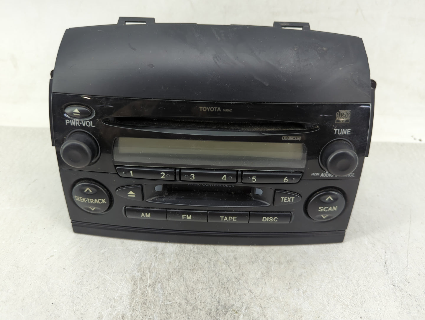 2004-2005 Toyota Sienna Radio AM FM Cd Player Receiver Replacement P/N:86120-AE011 Fits Fits 2004 2005 OEM Used Auto Parts -