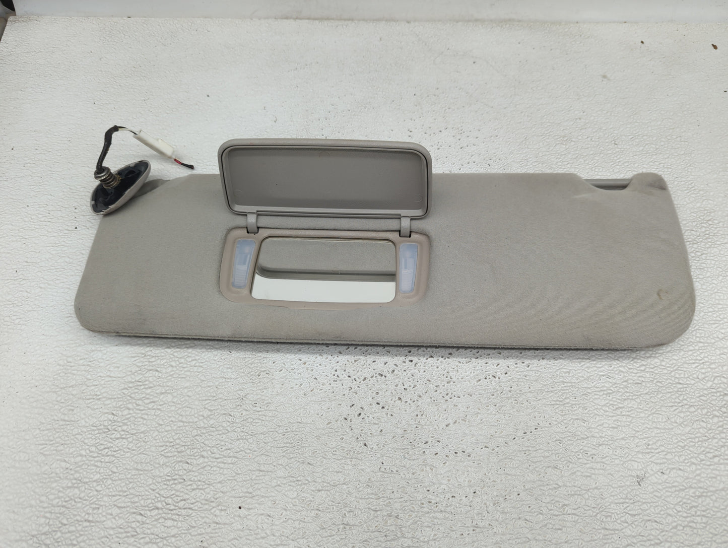 2005-2010 Toyota Sienna Sun Visor Shade Replacement Driver Left Mirror Fits Fits 2005 2006 2007 2008 2009 2010 OEM Used Auto