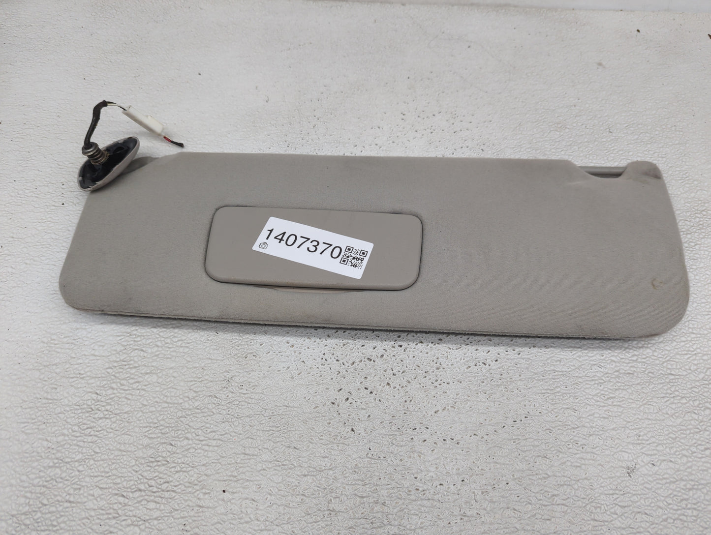 2005-2010 Toyota Sienna Sun Visor Shade Replacement Driver Left Mirror Fits Fits 2005 2006 2007 2008 2009 2010 OEM Used Auto