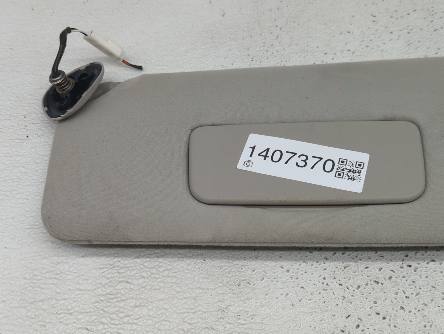 2005-2010 Toyota Sienna Sun Visor Shade Replacement Driver Left Mirror Fits Fits 2005 2006 2007 2008 2009 2010 OEM Used Auto