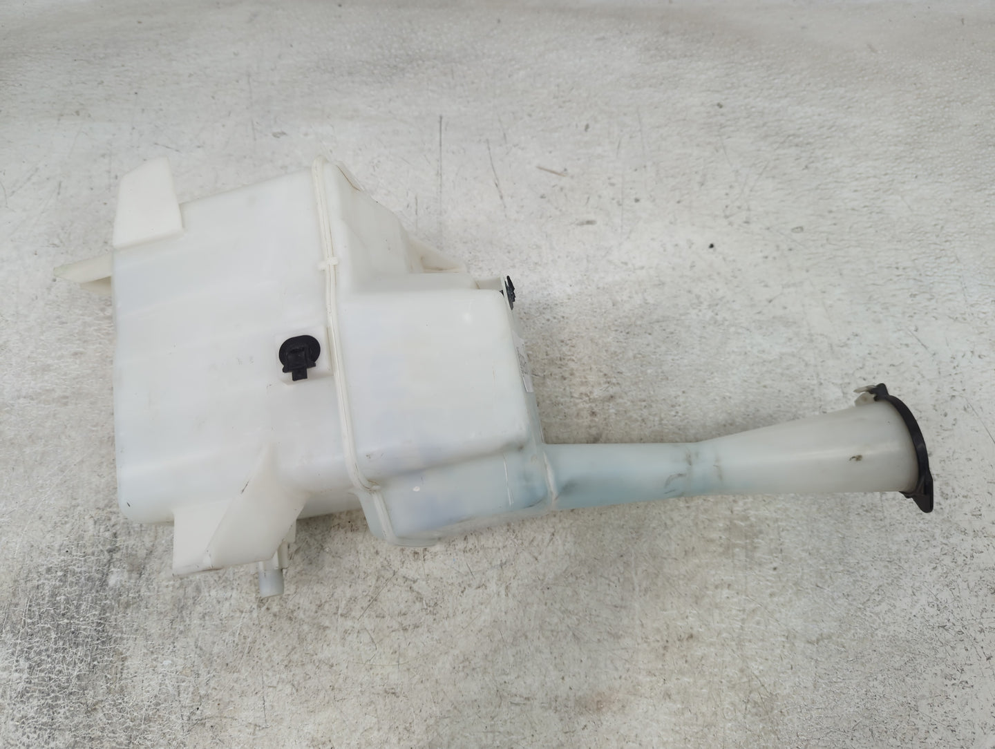 2004-2020 Toyota Sienna Windshield Washer Fluid Reservoir Bottle Oem - Oemusedautoparts1.com
