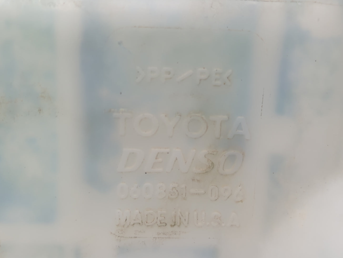 2004-2020 Toyota Sienna Windshield Washer Fluid Reservoir Bottle Oem 1409589 - Oemusedautoparts1.com