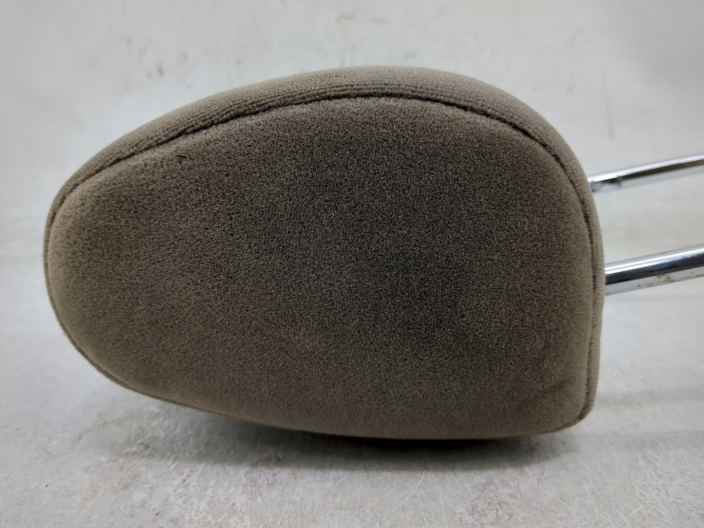 2005 Toyota Sienna Headrest Head Rest Rear Seat Fits OEM Used Auto Parts - Oemusedautoparts1.com