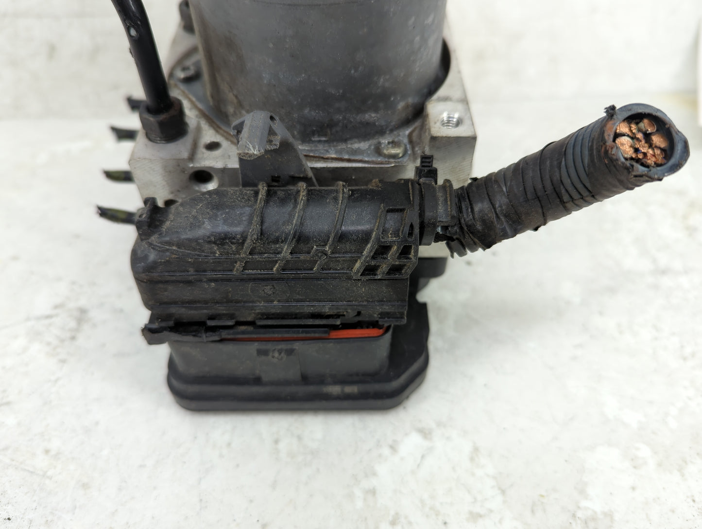 2004-2006 Toyota Sienna ABS Pump Control Module Replacement P/N:44540-08020 89541-08290, 116040-48180 Fits Fits 2004 2005 20