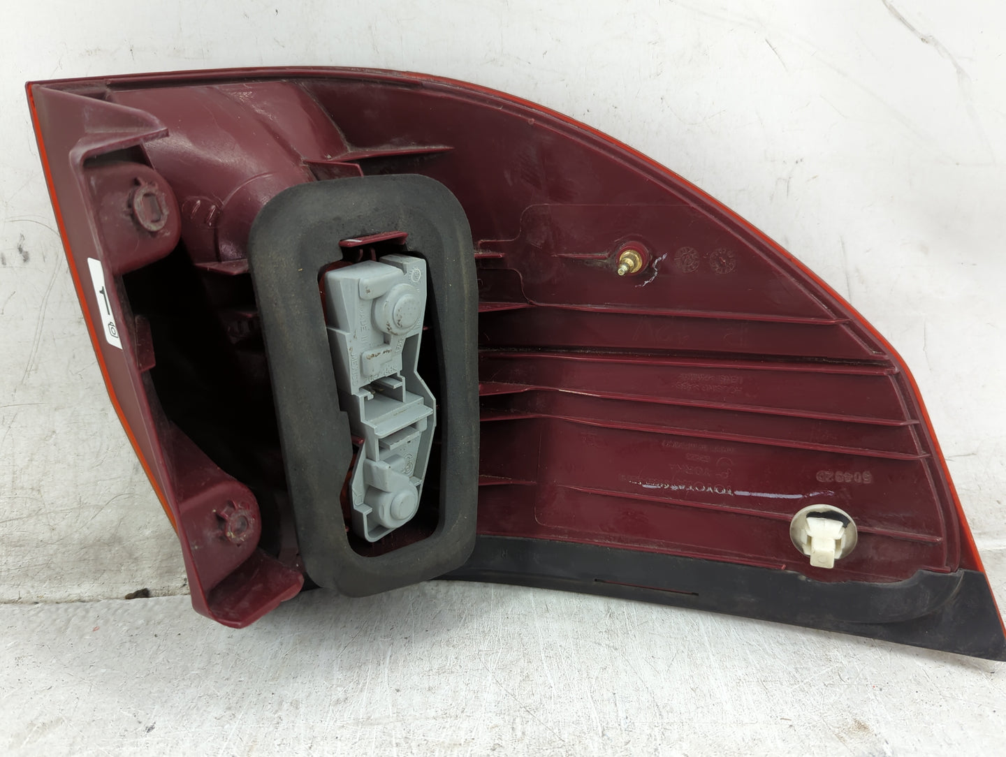 2004-2005 Toyota Sienna Tail Light Assembly Passenger Right OEM Fits Fits 2004 2005 OEM Used Auto Parts - Oemusedautoparts1.