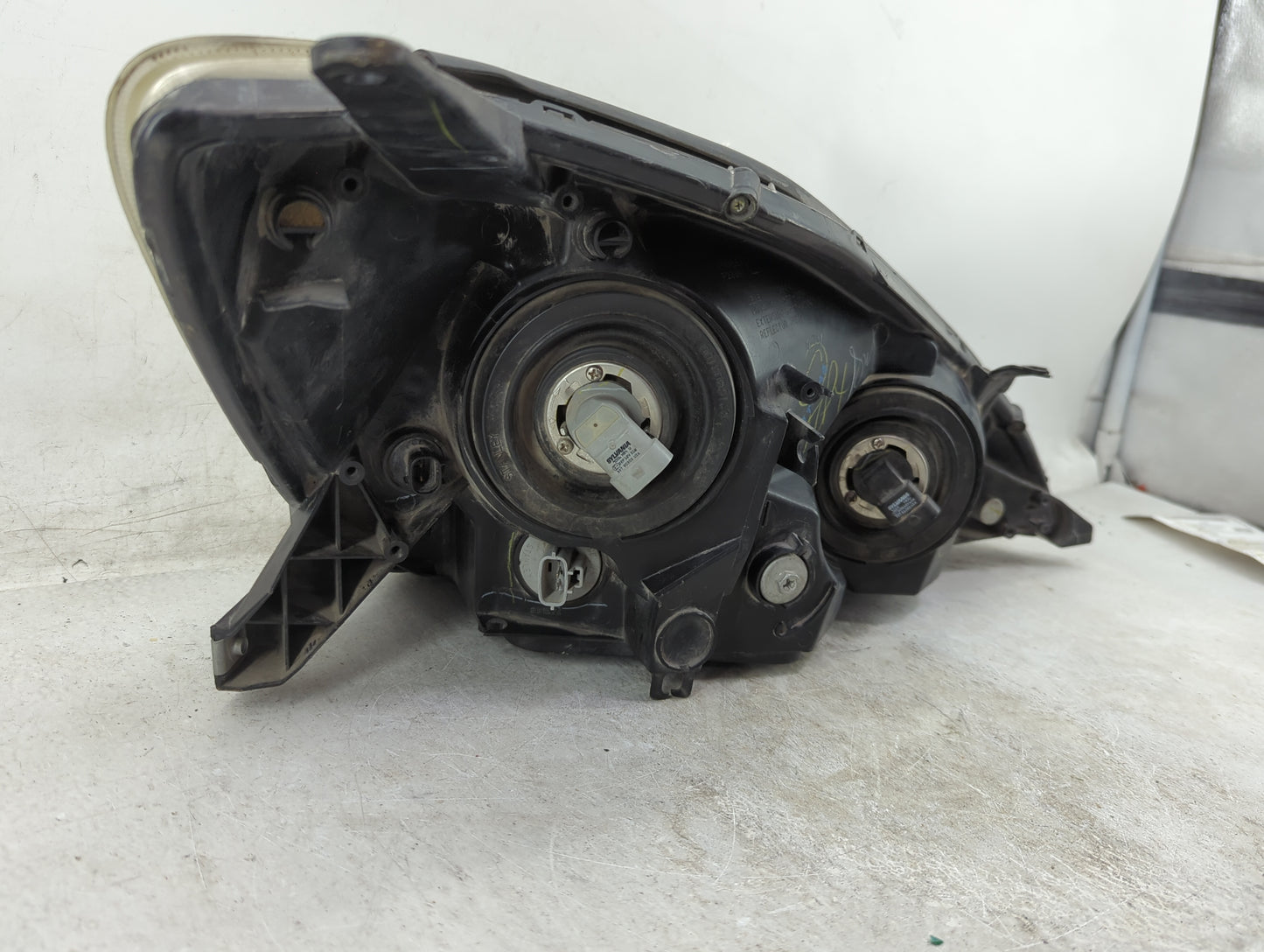2004-2005 Toyota Sienna Passenger Right Oem Head Light Headlight Lamp - Oemusedautoparts1.com