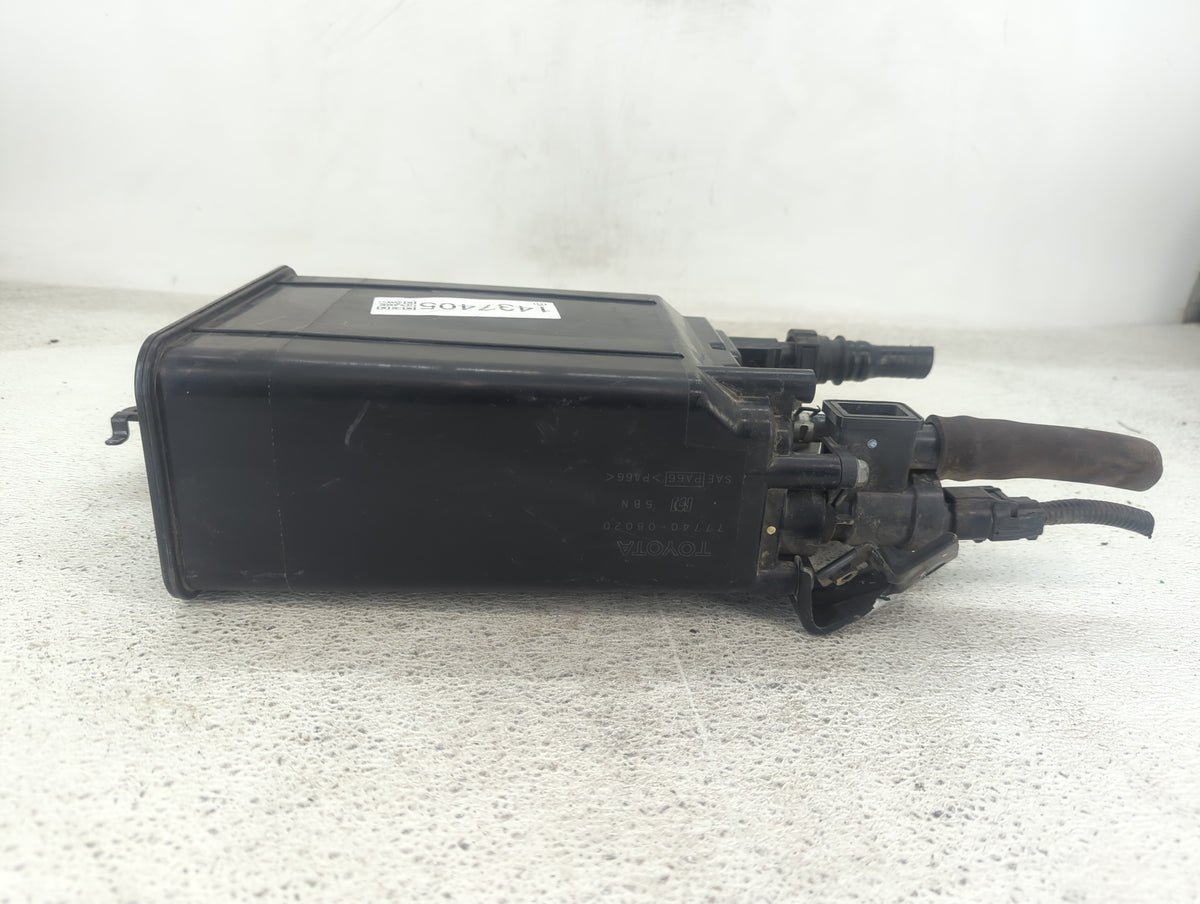 2005 Toyota Sienna Fuel Vapor Charcoal Canister 1437405 - Oemusedautoparts1.com