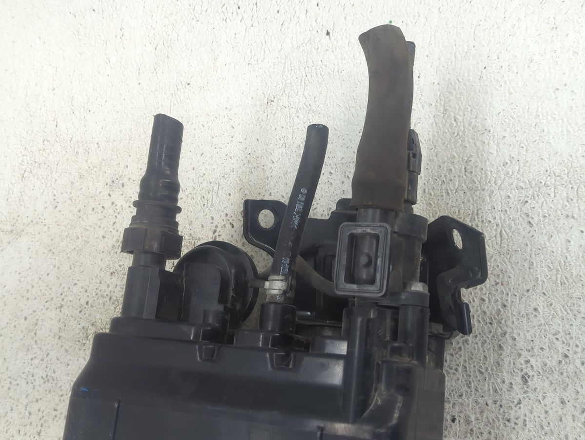2005 Toyota Sienna Fuel Vapor Charcoal Canister 1437405 - Oemusedautoparts1.com