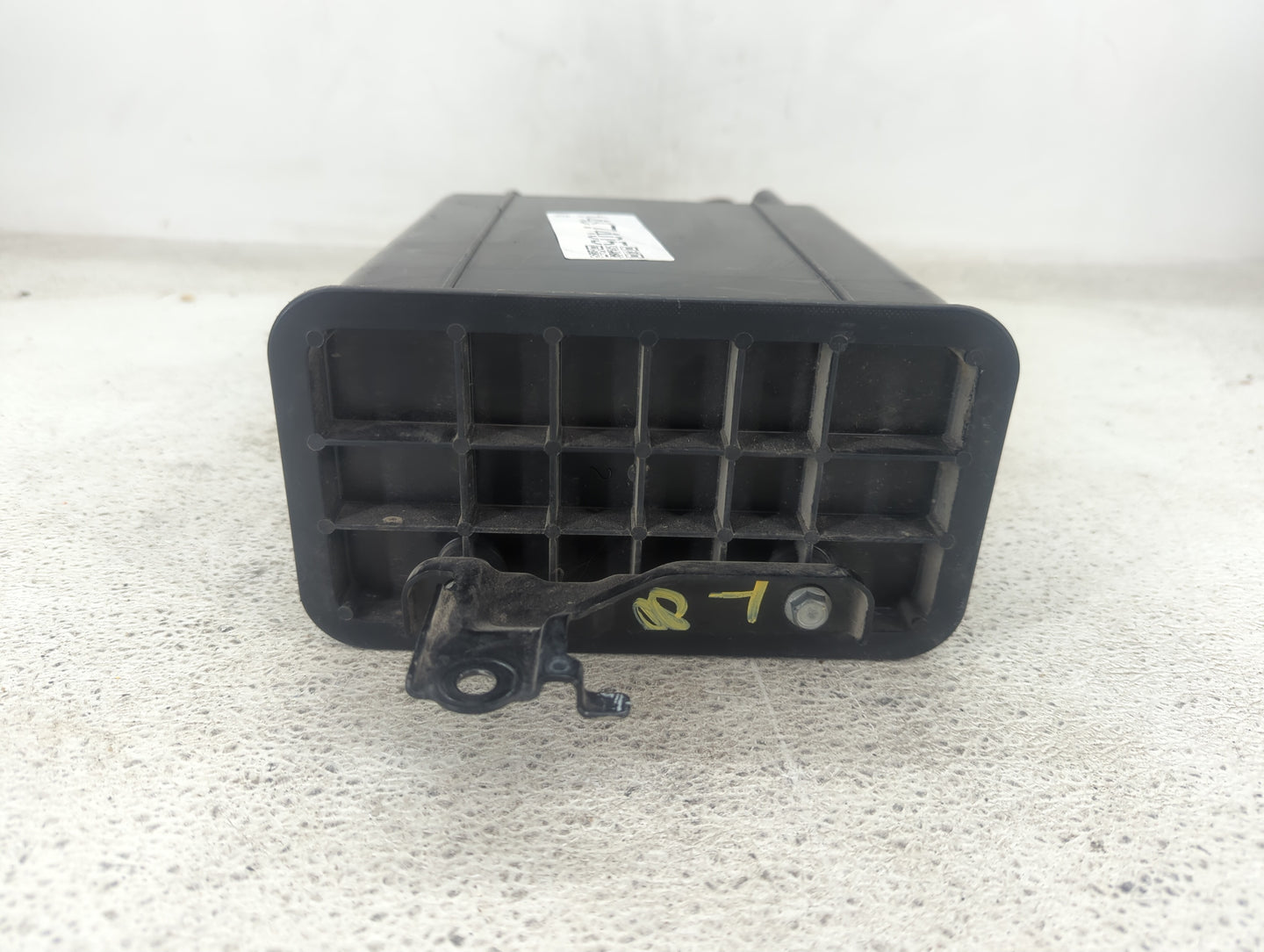 2005 Toyota Sienna Fuel Vapor Charcoal Canister 1437405 - Oemusedautoparts1.com