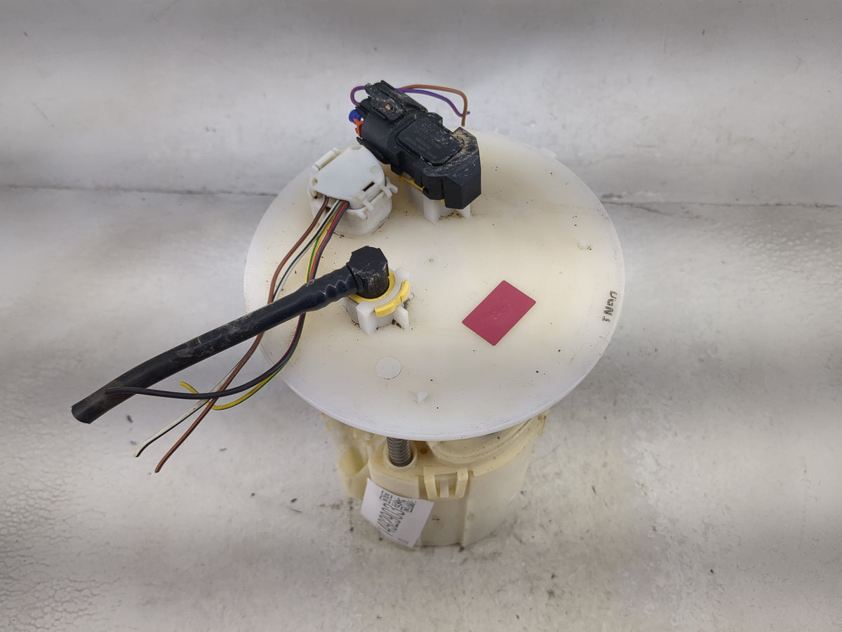 2003-2006 Toyota Sienna Electrical Gas Fuel Pump Assembly 1492903 - Oemusedautoparts1.com