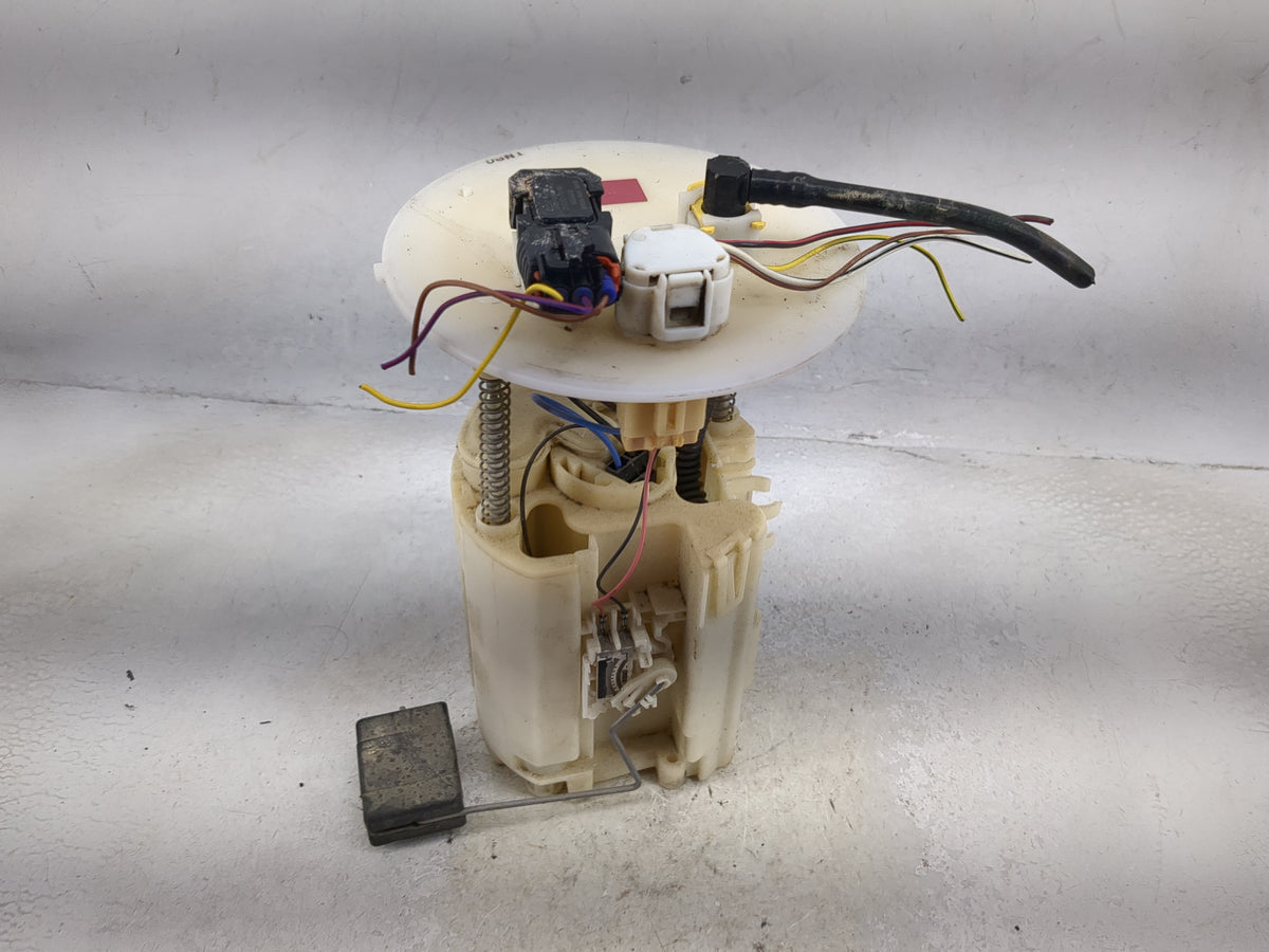 2003-2006 Toyota Sienna Electrical Gas Fuel Pump Assembly 1492903 - Oemusedautoparts1.com