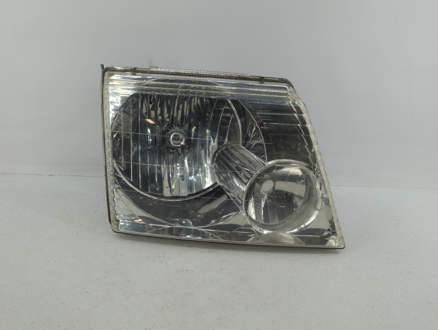 Toyota Sienna Passenger Right Oem Head Light Headlight Lamp - Oemusedautoparts1.com