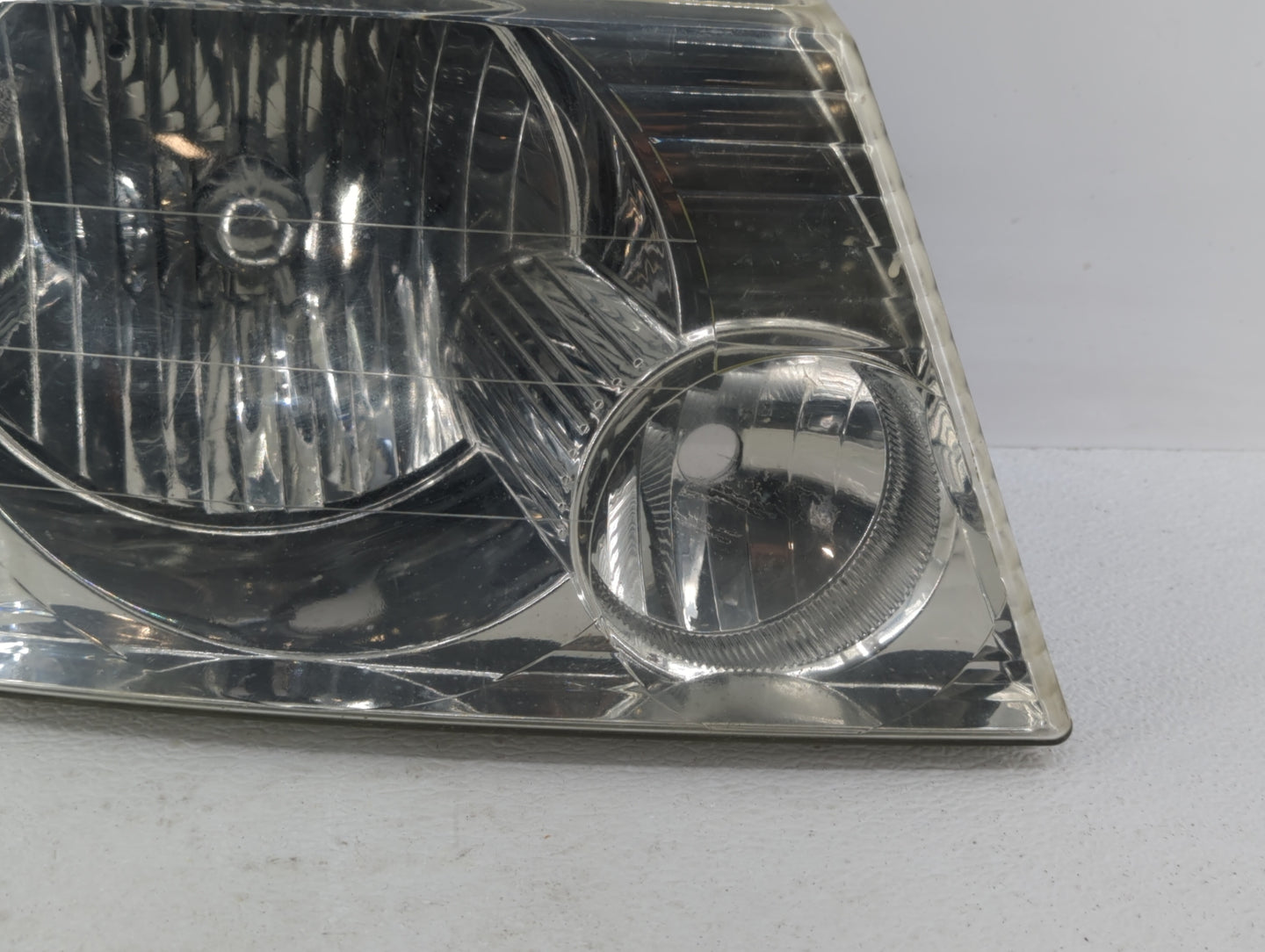 Toyota Sienna Passenger Right Oem Head Light Headlight Lamp - Oemusedautoparts1.com