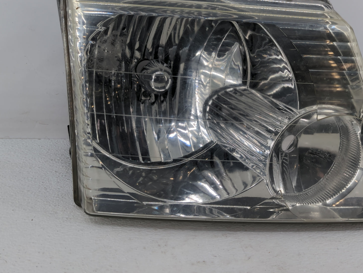 Toyota Sienna Passenger Right Oem Head Light Headlight Lamp - Oemusedautoparts1.com