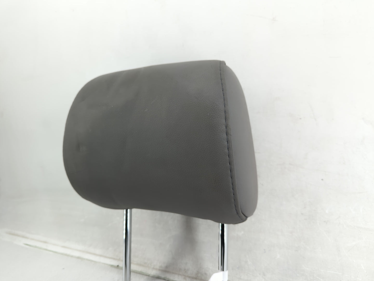 2005 Toyota Sienna Headrest Head Rest Rear Seat Fits OEM Used Auto Parts - Oemusedautoparts1.com