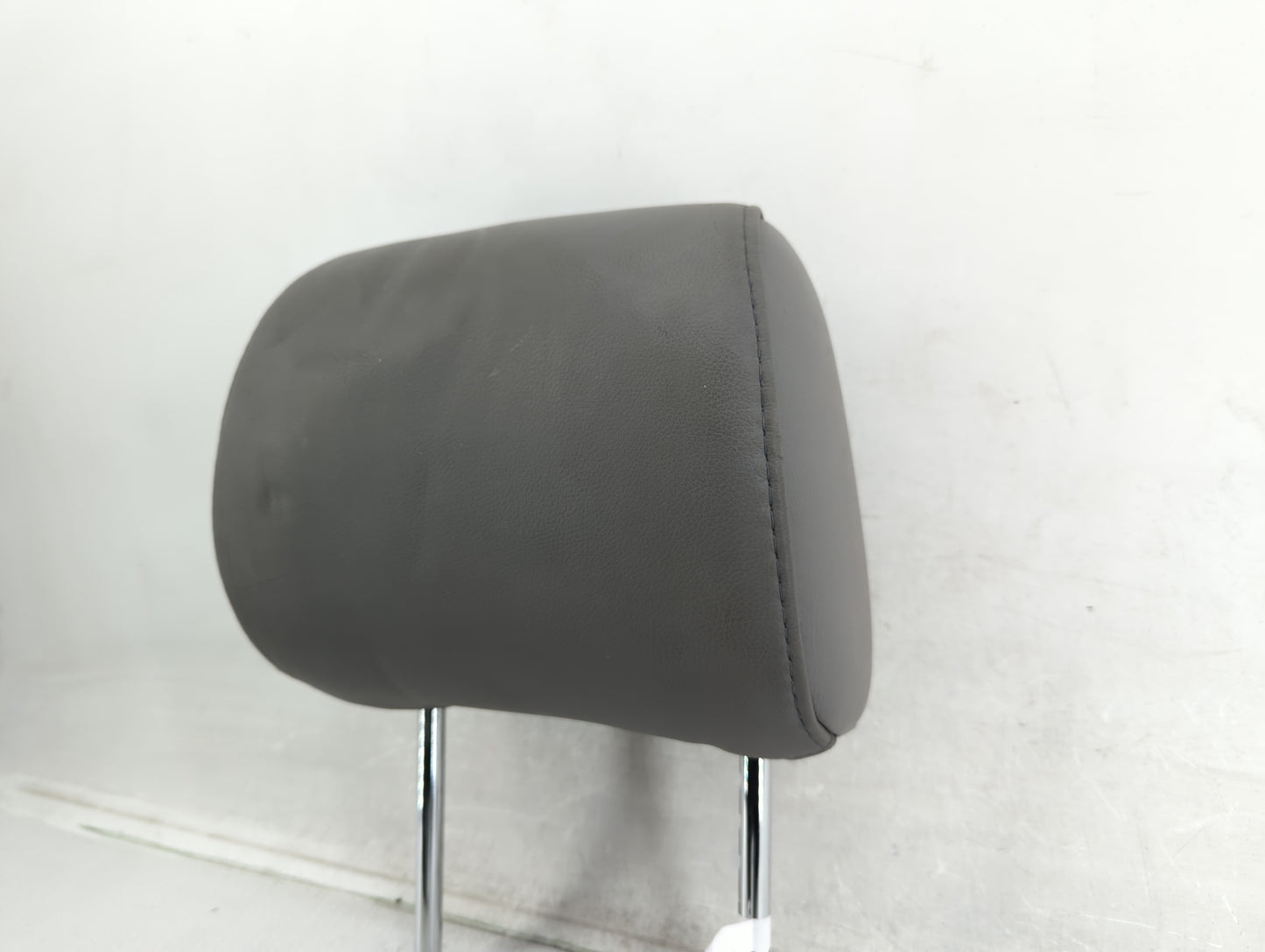 2005 Toyota Sienna Headrest Head Rest Rear Seat Fits OEM Used Auto Parts - Oemusedautoparts1.com