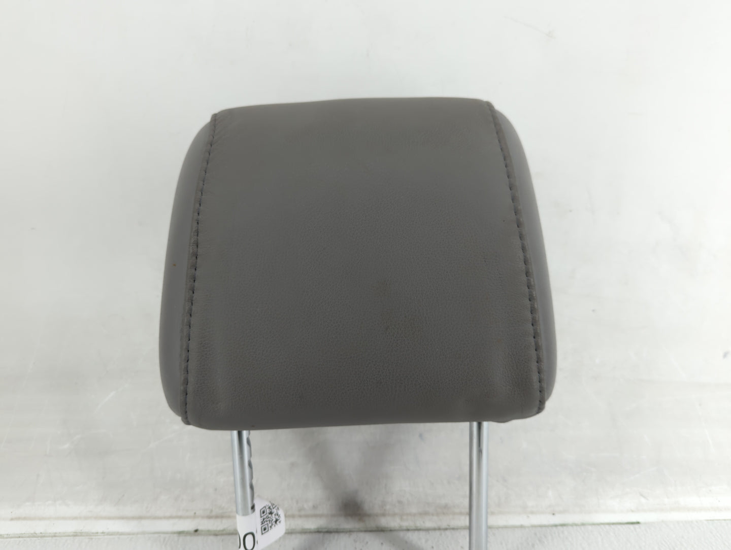 2005 Toyota Sienna Headrest Head Rest Rear Seat Fits OEM Used Auto Parts - Oemusedautoparts1.com