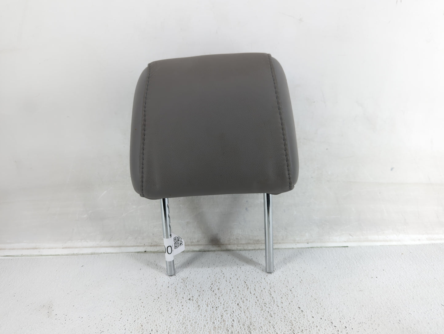 2005 Toyota Sienna Headrest Head Rest Rear Seat Fits OEM Used Auto Parts - Oemusedautoparts1.com