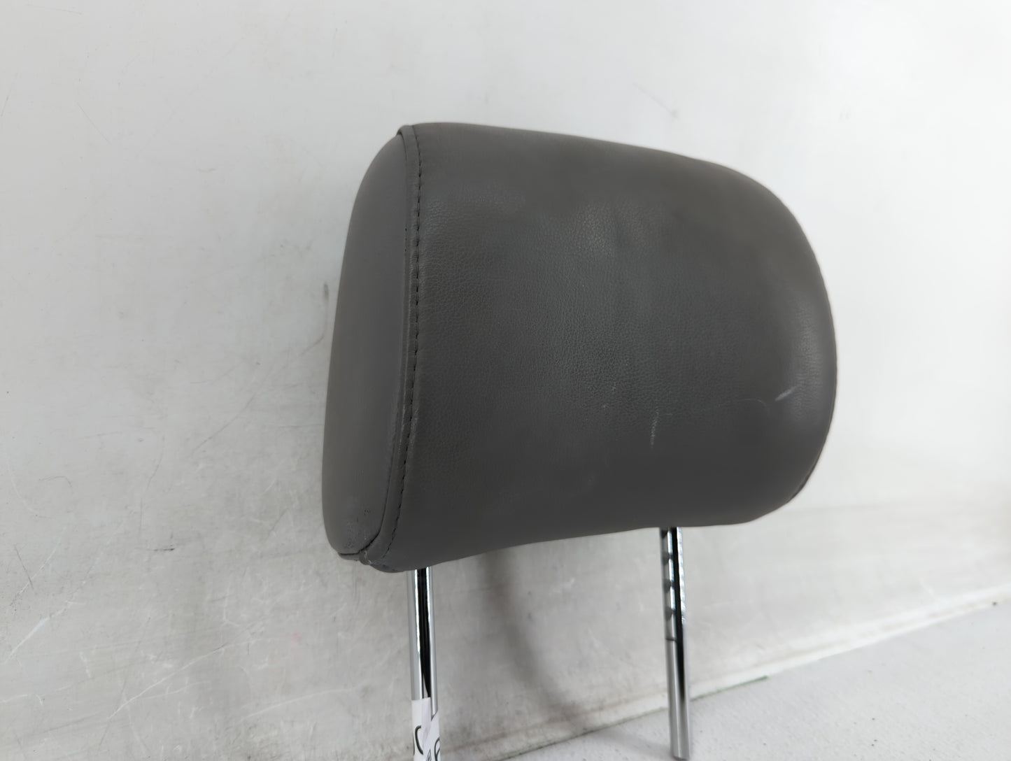 2005 Toyota Sienna Headrest Head Rest Rear Seat Fits OEM Used Auto Parts - Oemusedautoparts1.com